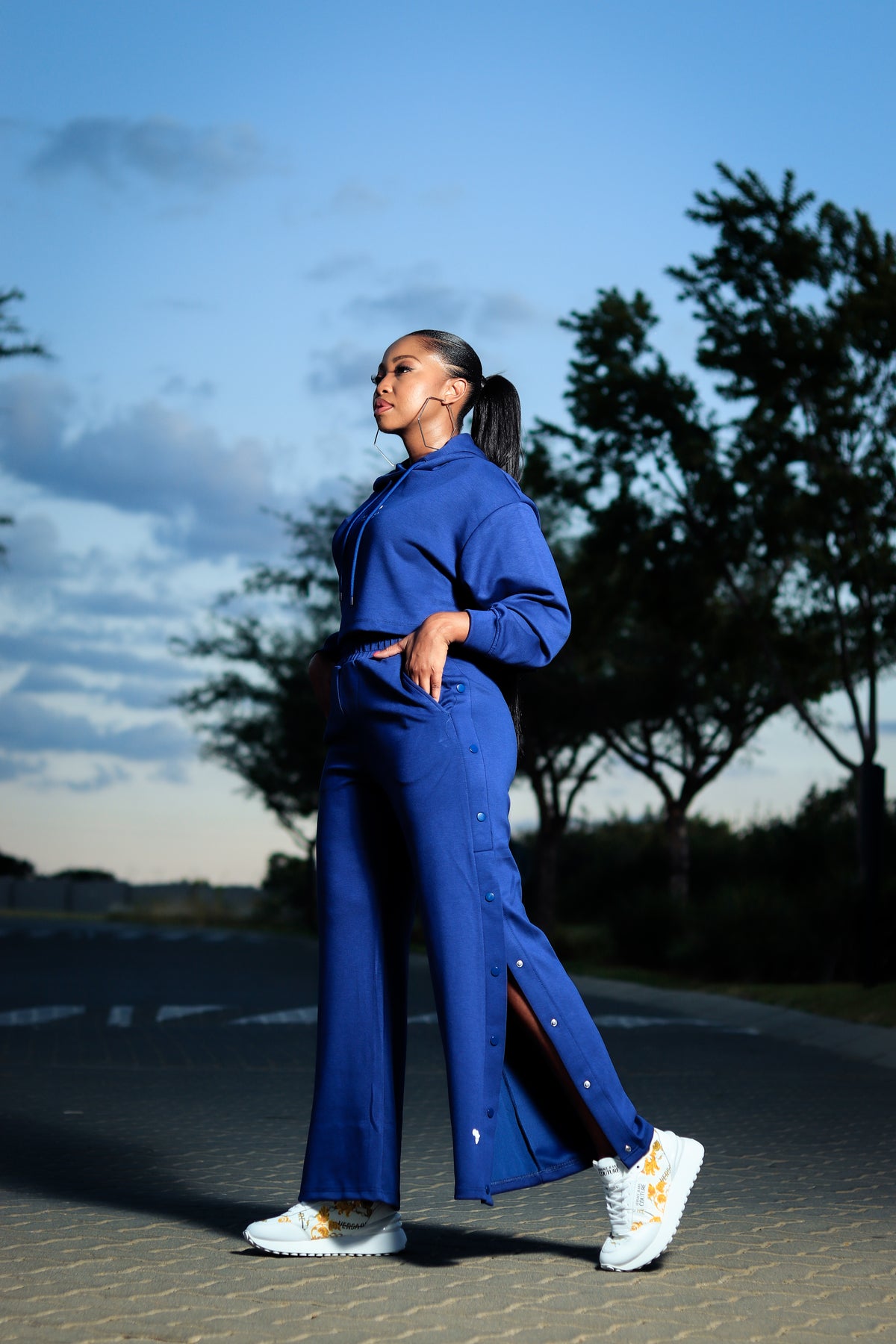Ladies button-up loose pants (part of a set)
